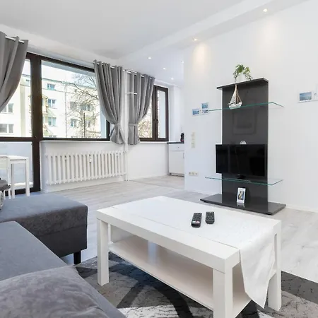 Riviera Swietojanska By Renters Apartment Gdynia